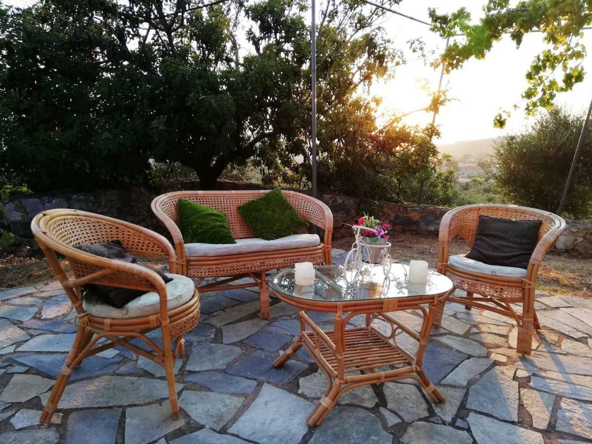 شقة Riglia  في Theasea House With Garden المظهر الخارجي الصورة