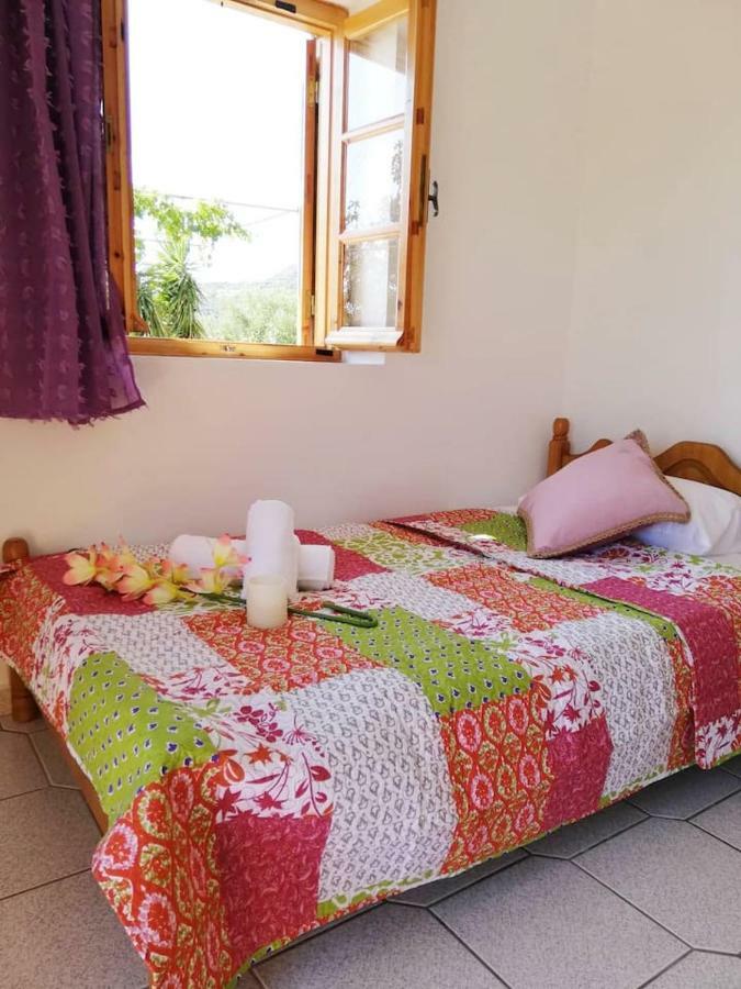 شقة Riglia  في Theasea House With Garden المظهر الخارجي الصورة